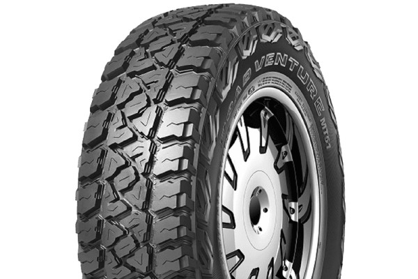 Kumho Road Venture MT51
