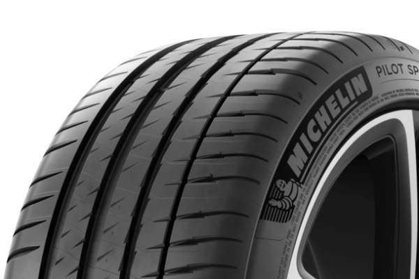 Michelin PILOT SPORT 4