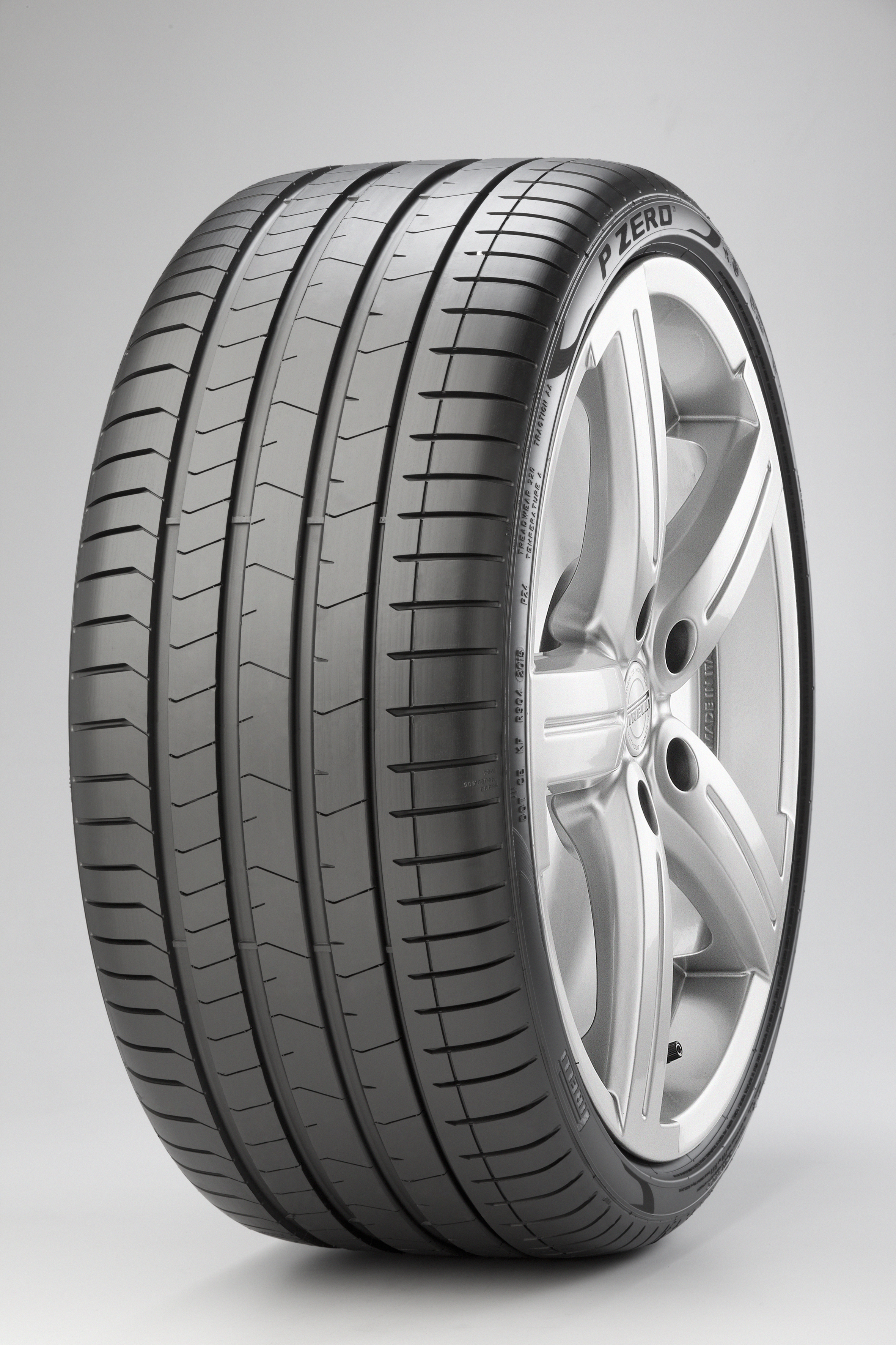 Pirelli P ZERO(PZ4) ELECT 295/40 21 111Y