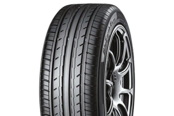 YOKOHAMA BluEarth-Es ES32