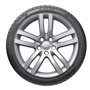 Laufenn LK01 245/45 XL19 102Y